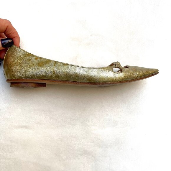 Sigerson Morrison made in Italy Gold and tan genuine rather pointed flats $245 - Picture 4 of 7